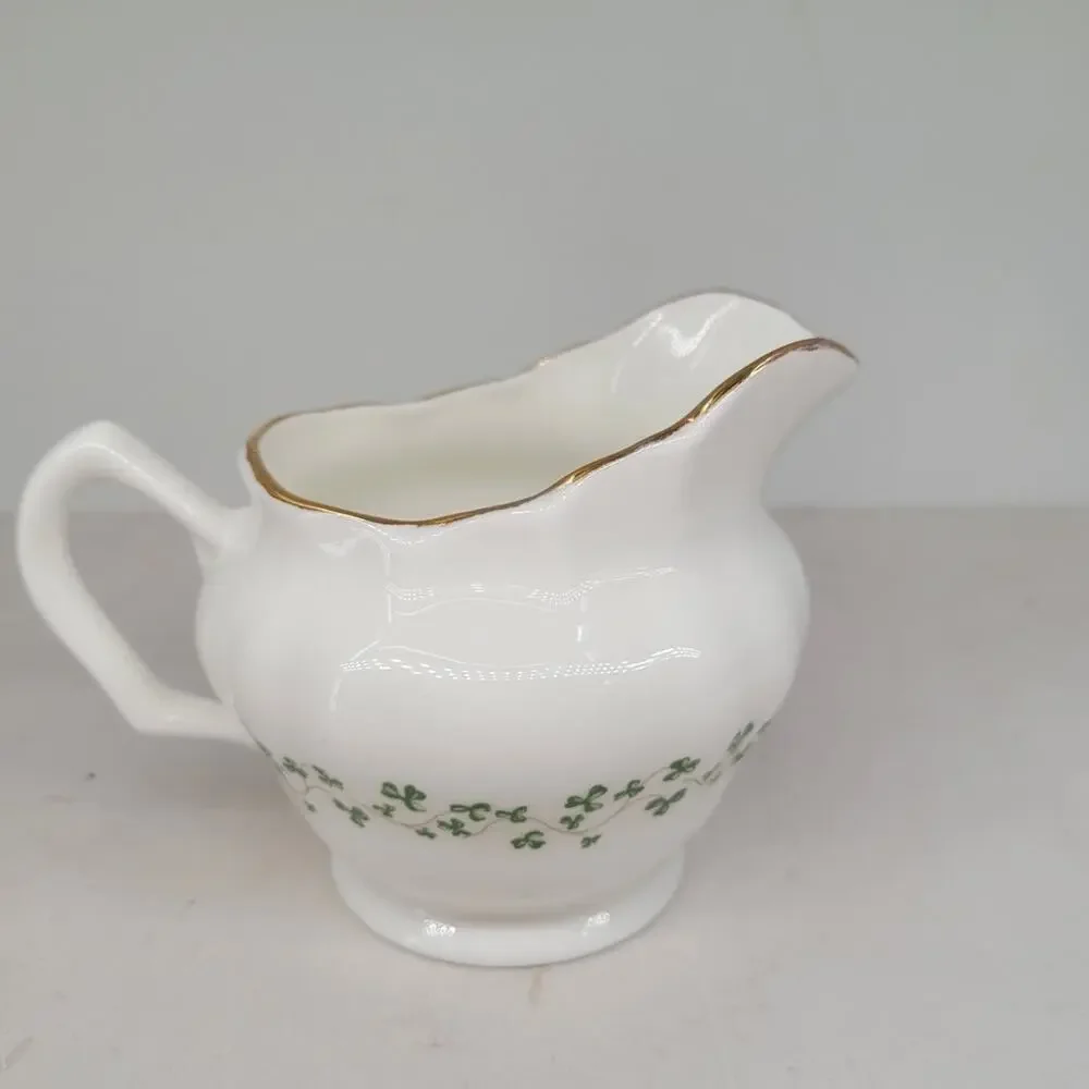 Royal Tara Vintage Shamrock Creamer Fine Bone China Irish Cottage cottagecore‎